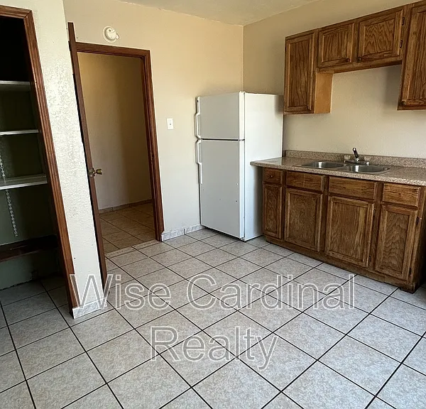 1017 N Main Ave #2 — Photo 3