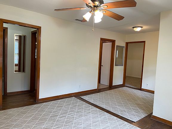 3rd image of 1304 Shirley Way