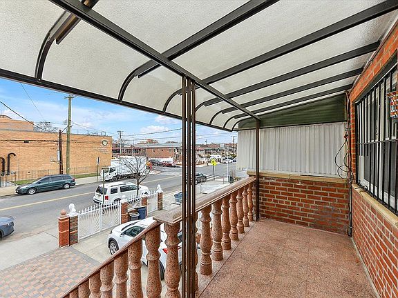 4th image of 10316 Avenue