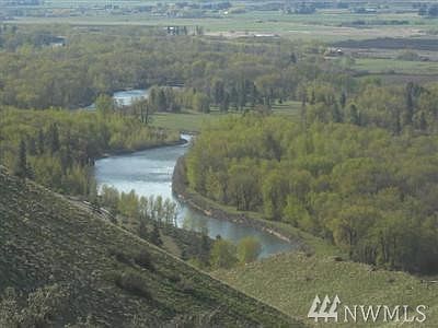 1st image of 9 Bitterbrush Dr