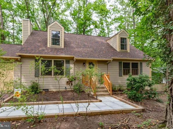 102 Eagle Ct, Locust Grove, VA 22508