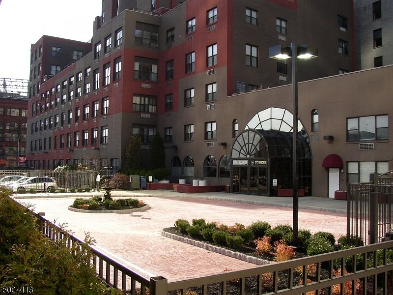 1st image of 111 Mulberry St