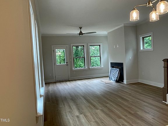 5th image of 549 Homeland Ave