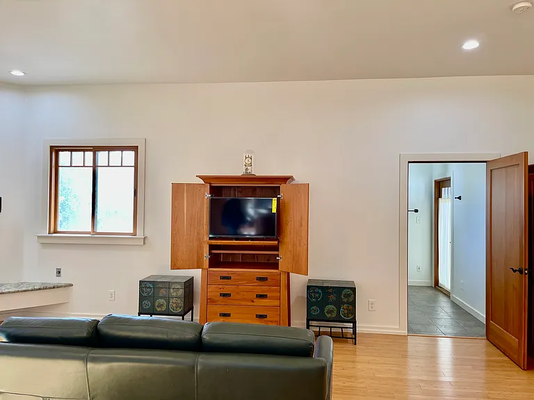 651 S La Luna Ave — Photo 6