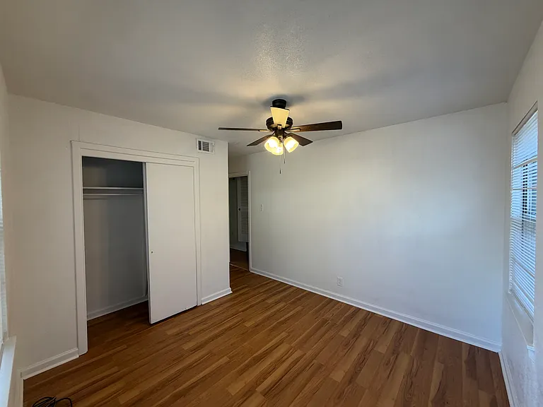 2800 W Fuller Ave — Photo 13