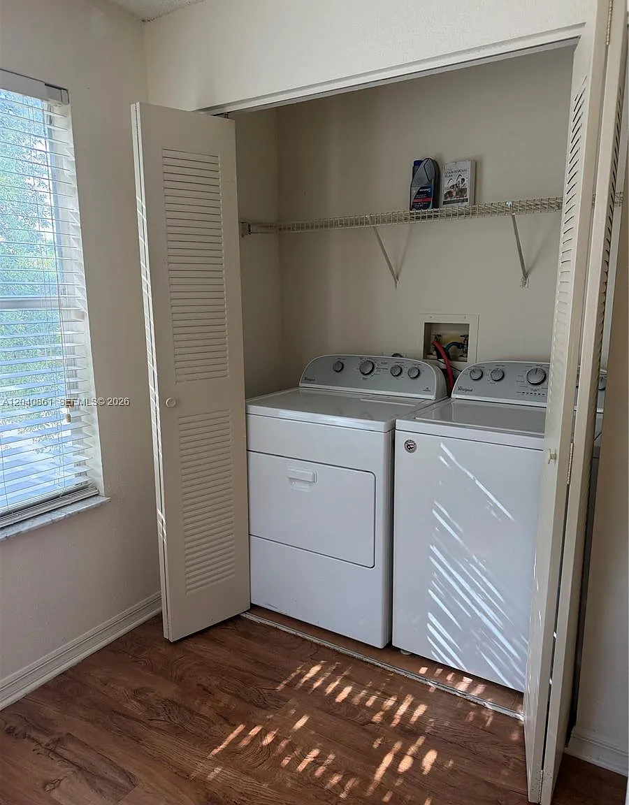 1 bed, 1.0 bath, $1,800 — Photo 3