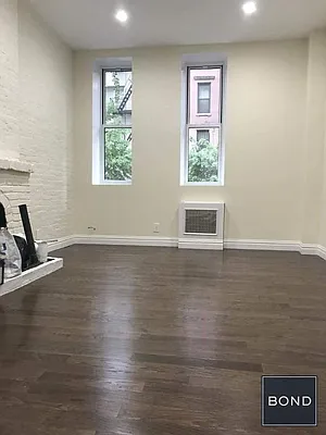 Rented by Bond New York | media 12