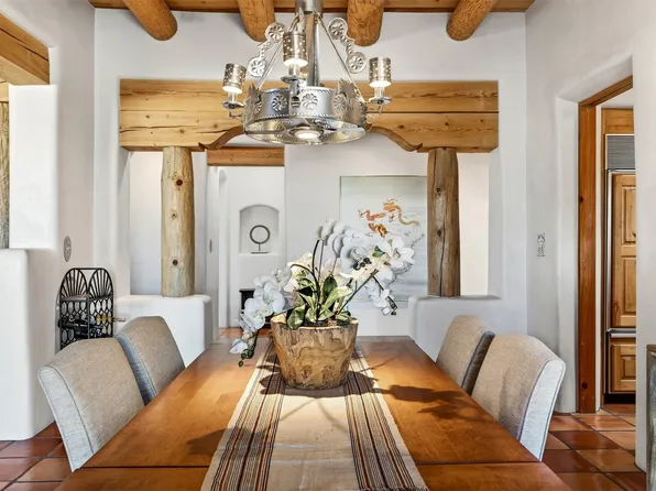 8 Ridgetop Cir, Santa Fe, NM 87506