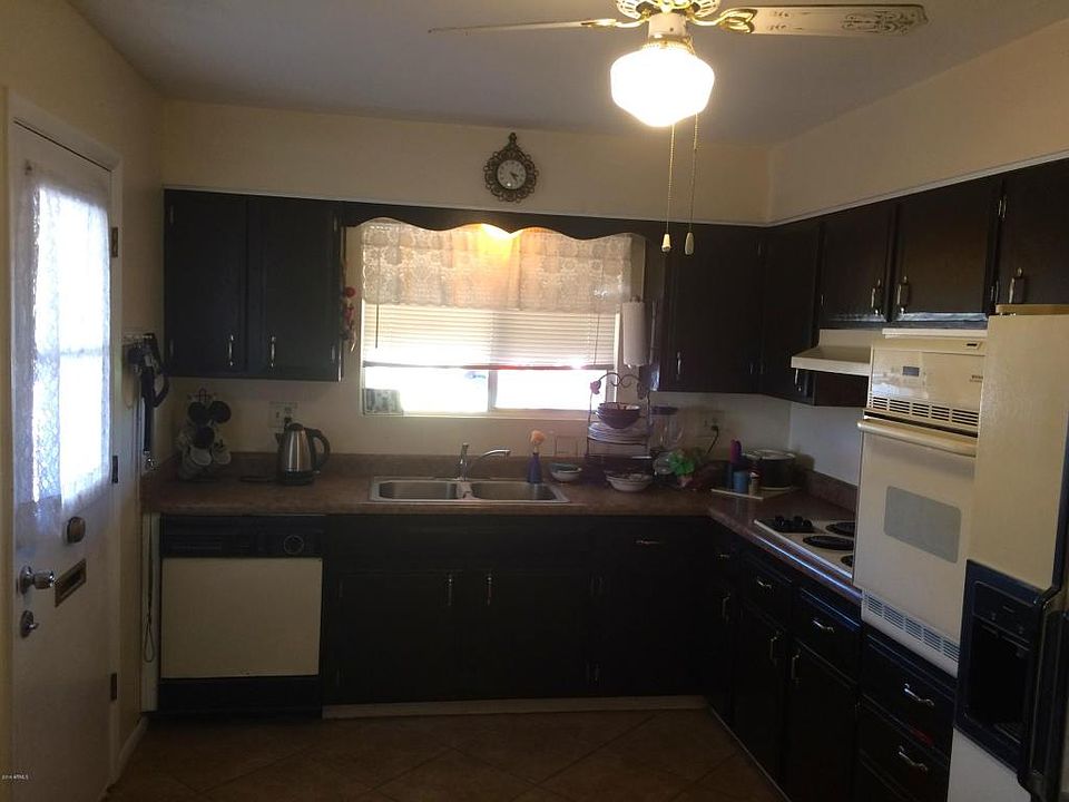 1st image of 11021 W Camden Cir