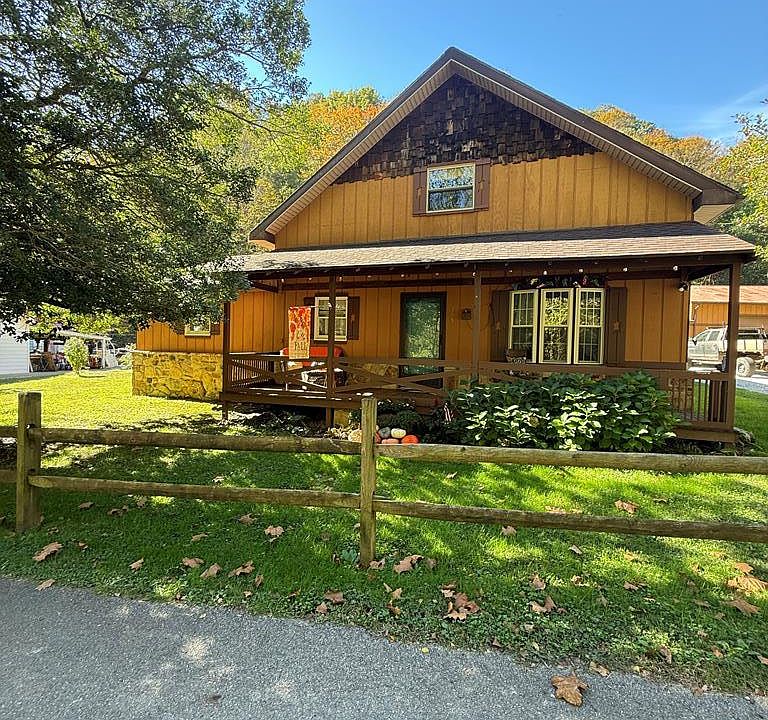 1st image of 105 Twin Valley Rd