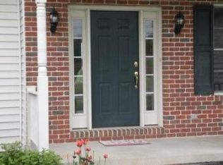 69 Harristown Rd, Paradise, PA 17562