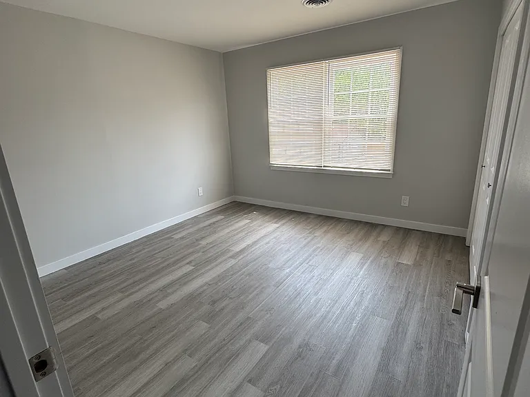 6571 Rock Springs Rd — Photo 29