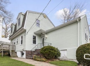 118 College Farm Rd, Waltham, MA 02451