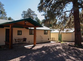 3029 Pinewood Dr, Overgaard, AZ 85933