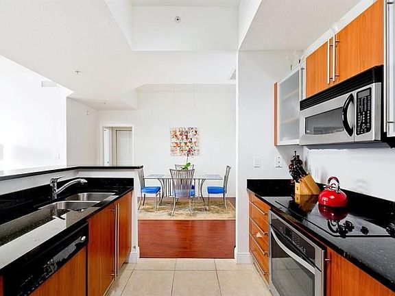 4th image of 1551 N Flagler Dr #5