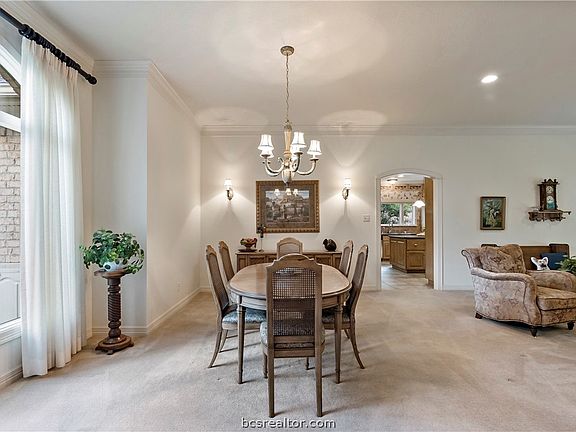 5th image of 1308 Wilshire (pvt) Ct