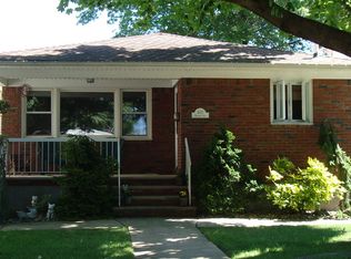 405 Burgher Ave, Staten Island, NY 10305