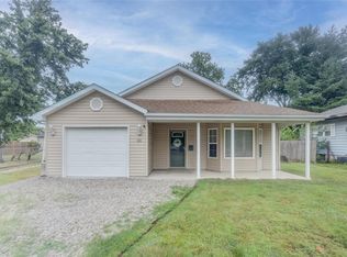235 S Central Ave, Wood River, IL