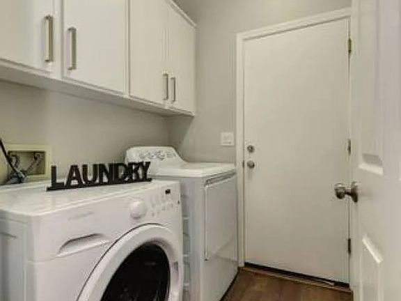 2nd image of 205 Dragonfly Cir