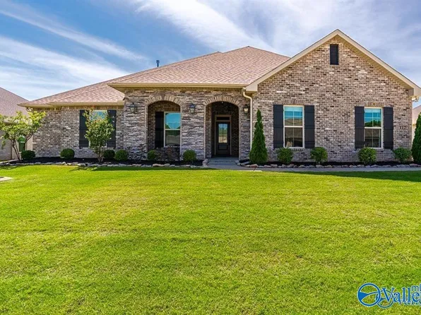 112 Waterweep Dr, Huntsville, AL 35806