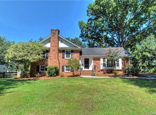 3721 Ashton Dr, Charlotte, NC 28210