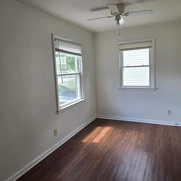 2553 Greenvale Rd — Photo 16