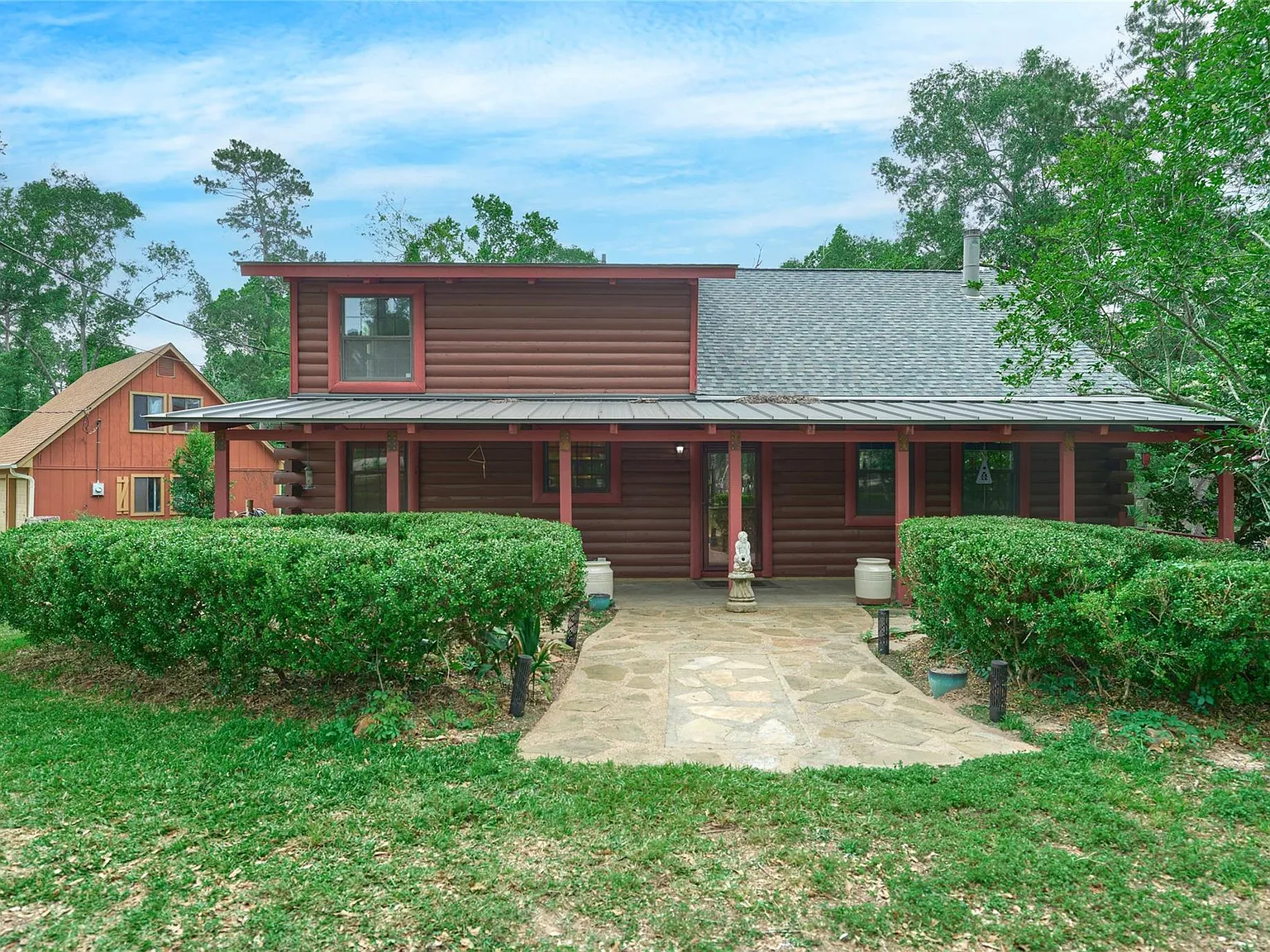 3 bed, 2.0 bath, 2240 sqft, $3,500 — Photo 1