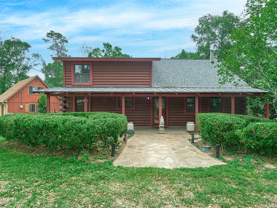 18233 Country Place Dr