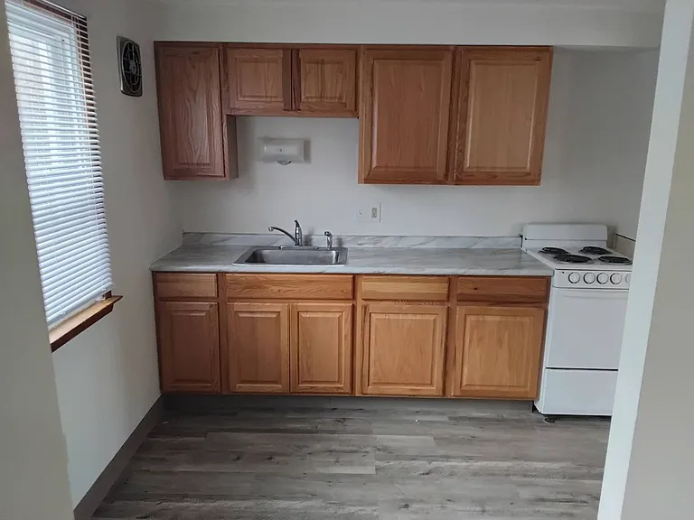 138 Polk Street — Photo 22