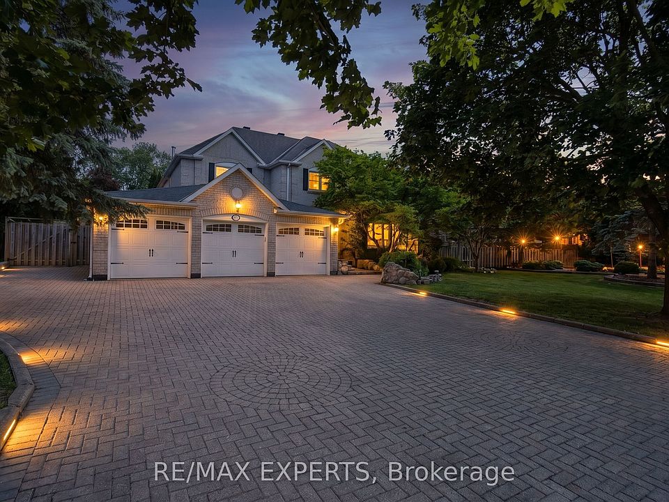 1st image of 123 Fern Valley Cres