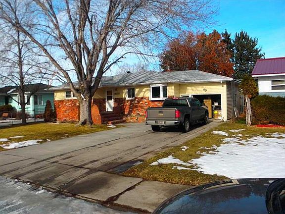 2nd image of 2725 Custer Ave