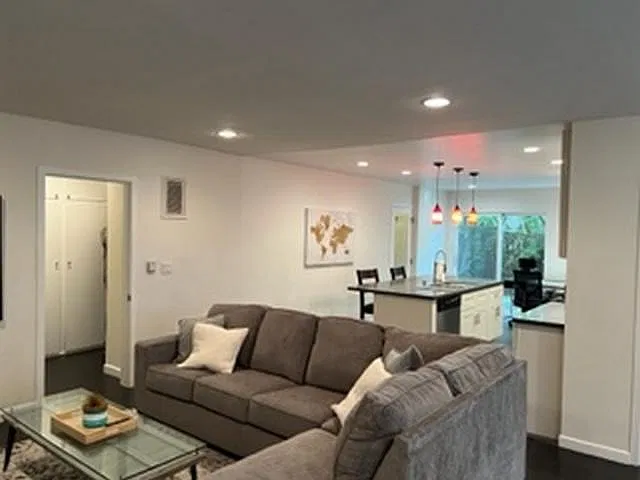 734 N Alfred St #2 — Photo 1