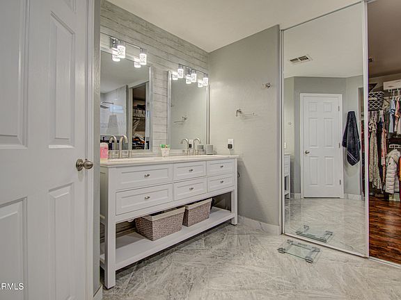 4th image of 28201 N GRANITE Avenue