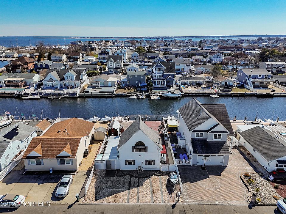 1st image of 3413 Maritime Drive