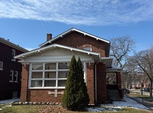 8204 S Champlain Ave, Chicago, IL 60619