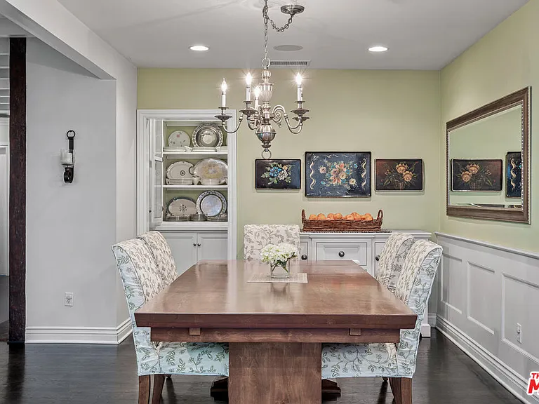 4537 Agnes Ave — Photo 11