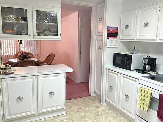 3rd image of 103 Oak Terrace Dr