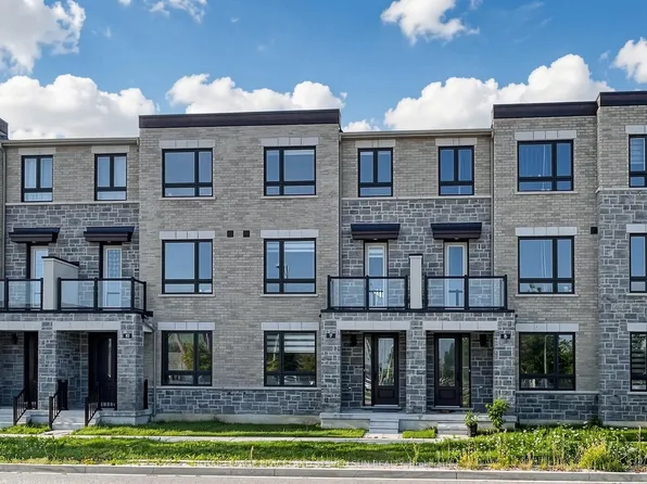 17 Mumbai Dr, Markham, ON L3S 0G1