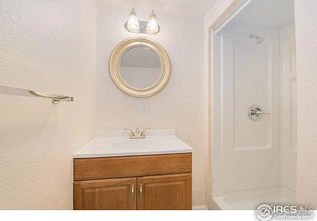 2579 Gray St — Photo 10