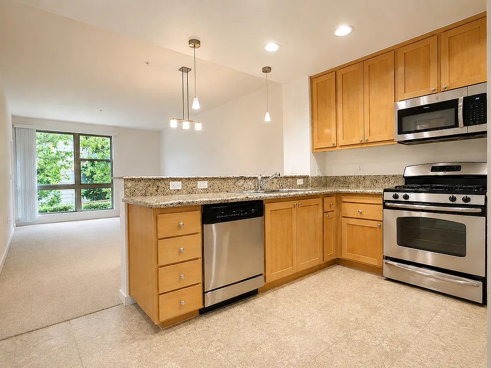 1488 El Camino Real #120