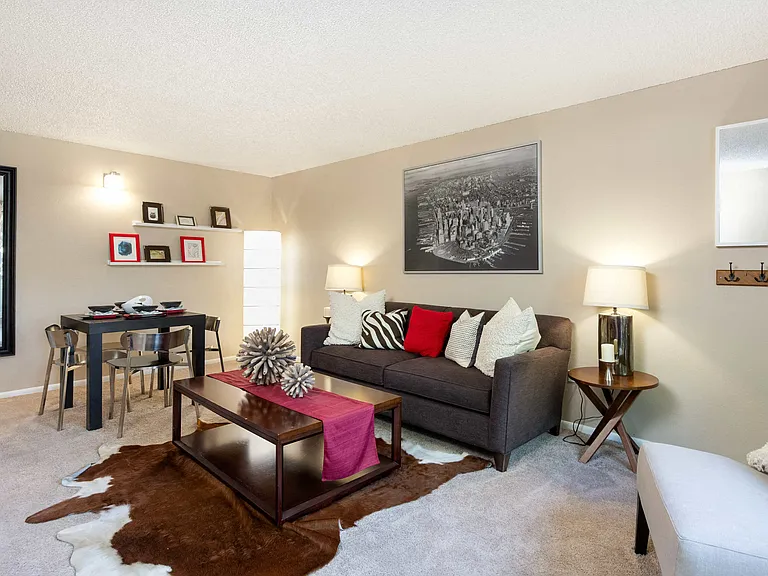 Webster Lake Apartments — Photo 2