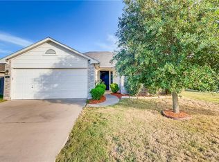 104 Musselman Ct, Hutto, TX 78634
