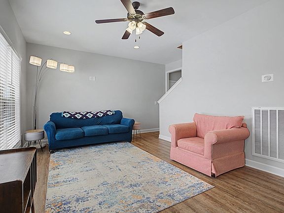 5th image of 2038 Santa Fe Ct