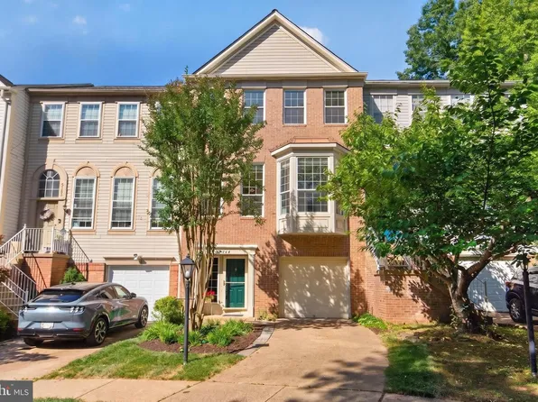47644 Sandbank Sq, Sterling, VA 20165
