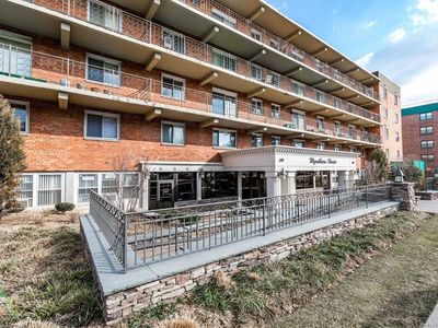 200 Atlantic Ave APT 327, Lynbrook, NY, 11563