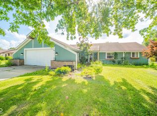 909 S Devonshire Rd, Yorktown, IN 47396