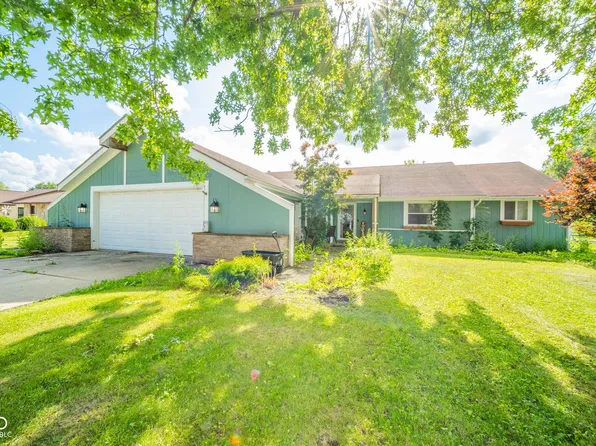 909 S Devonshire Rd, Yorktown, IN 47396