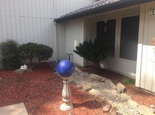 1677 Tollhouse Ln, Clovis, CA 93611