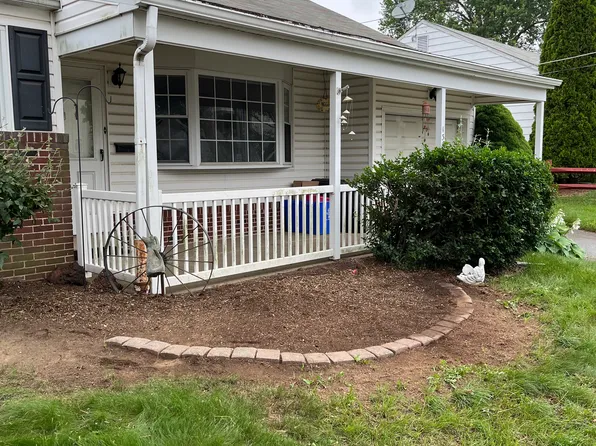 13032 Worthington Rd, Philadelphia, PA 19116