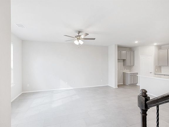 4th image of 2224 Greystone Dr